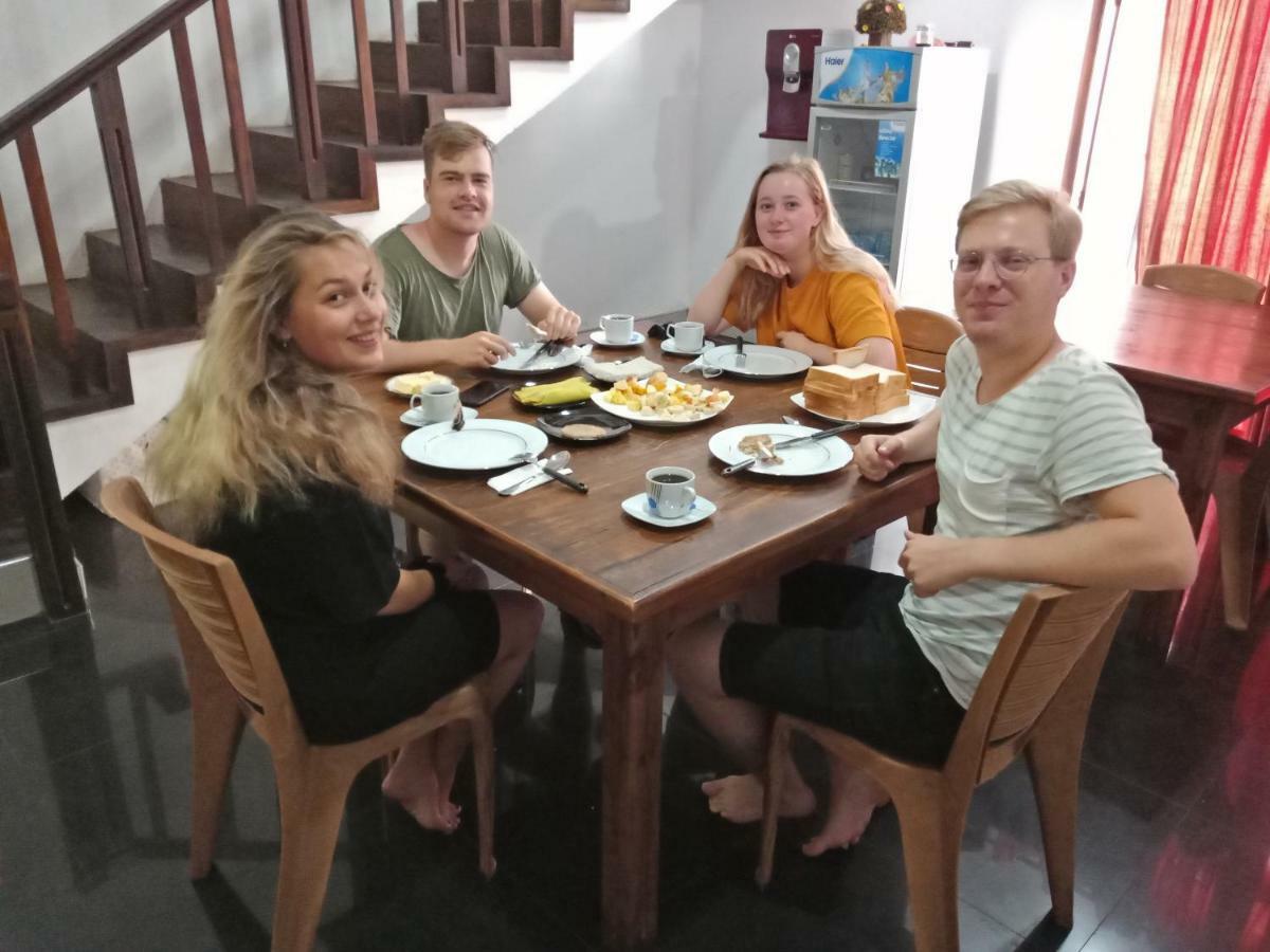 Tree House Holiday Home Kombichankulama Екстер'єр фото